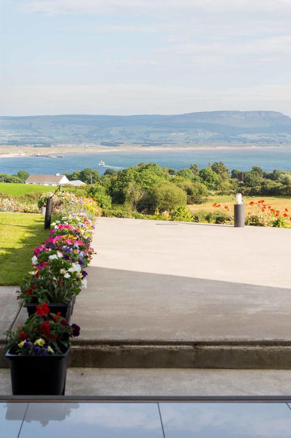 On The Rocks B&B Greencastle  Luaran gambar